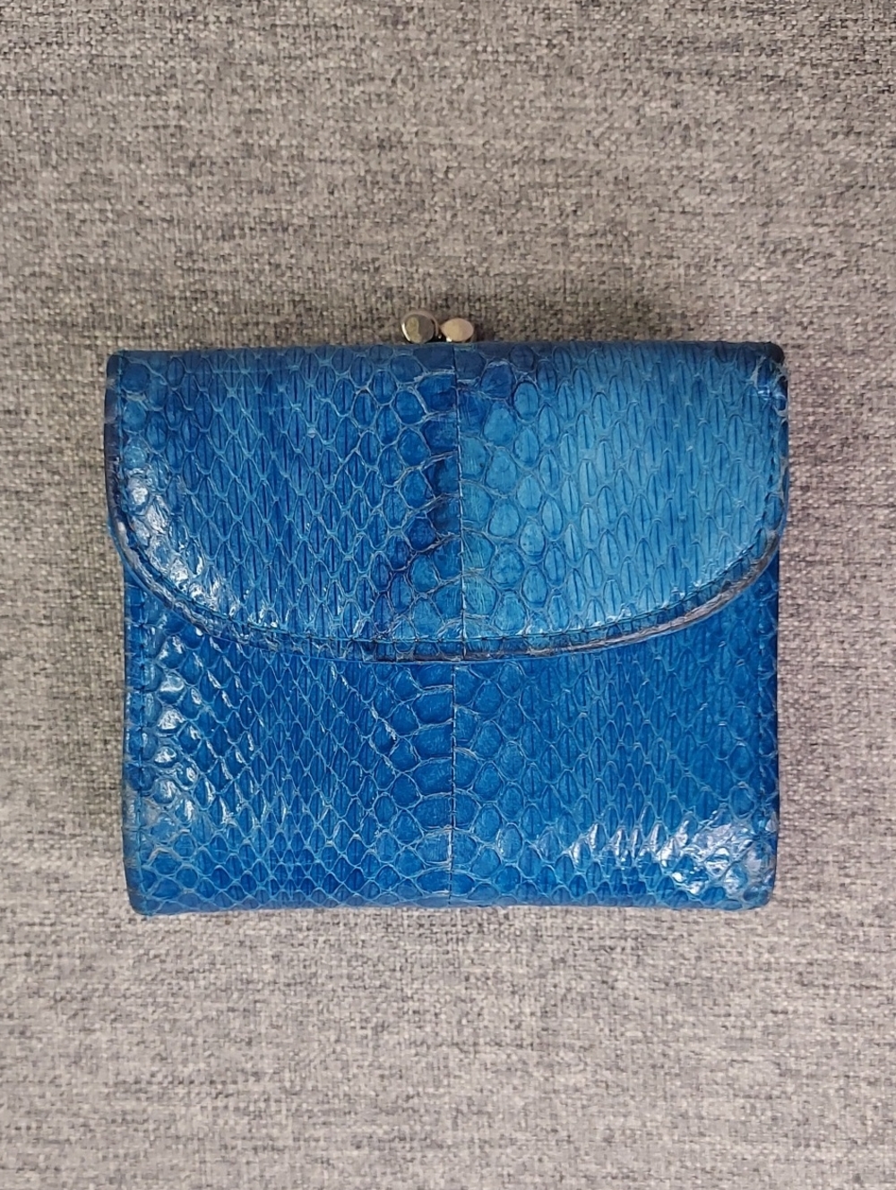 80s/90s Vintage Blue Genuine Snakeskin Coin Purse Wallet PRYM Snap Hardware